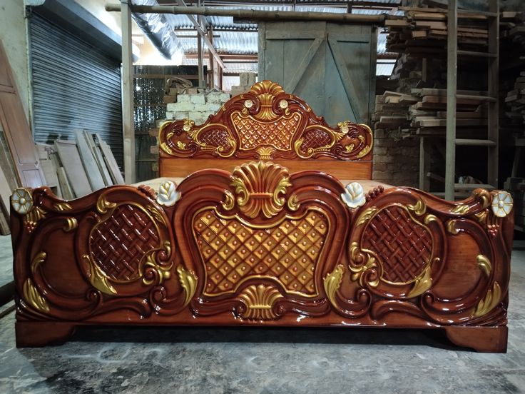 King Sized Box Bed – Maharaja PU Polished