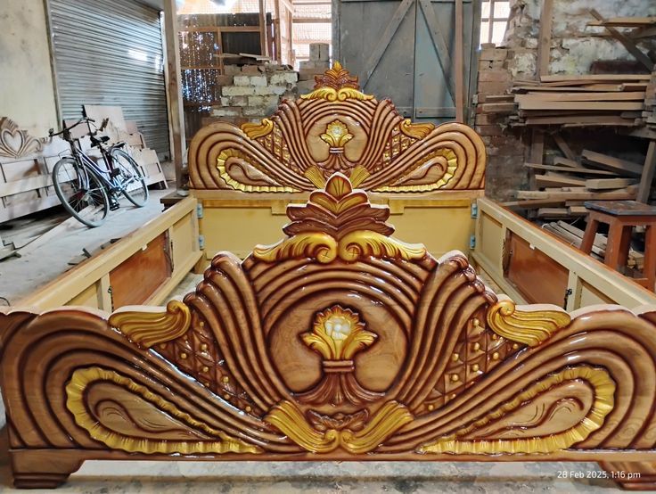 King Sized Box Bed – Golden AK Wood